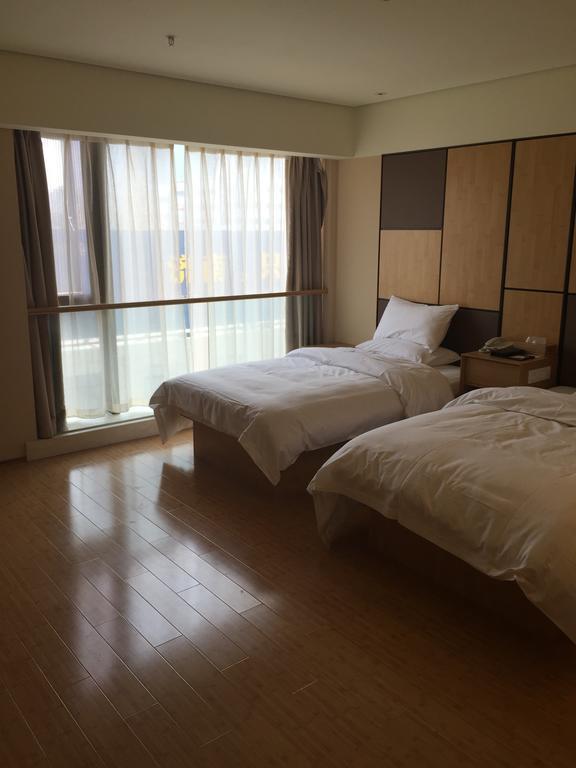 Ji Hotel Jinan Quancheng Square Δωμάτιο φωτογραφία