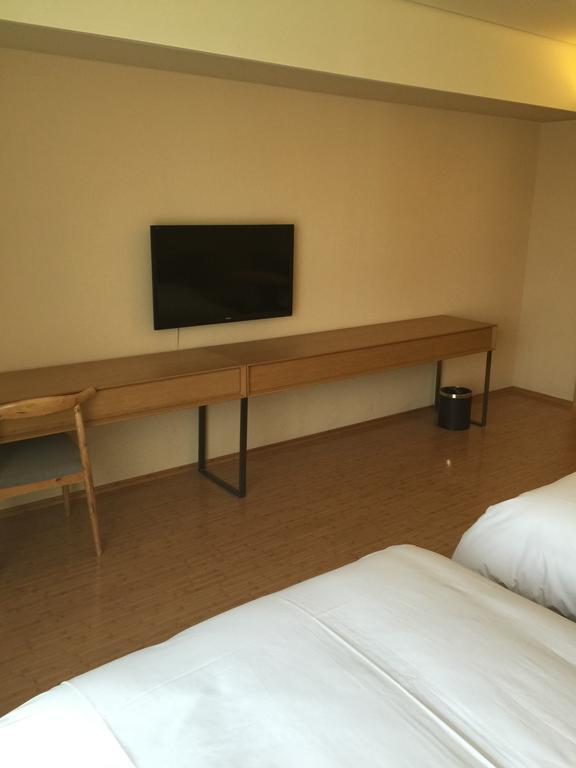 Ji Hotel Jinan Quancheng Square Εξωτερικό φωτογραφία