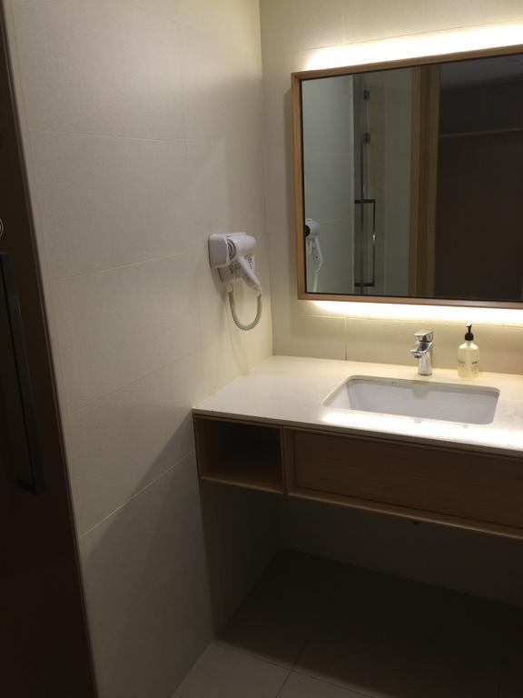 Ji Hotel Jinan Quancheng Square Δωμάτιο φωτογραφία