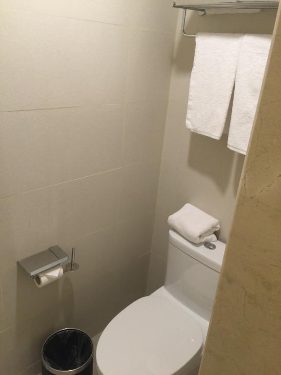 Ji Hotel Jinan Quancheng Square Δωμάτιο φωτογραφία