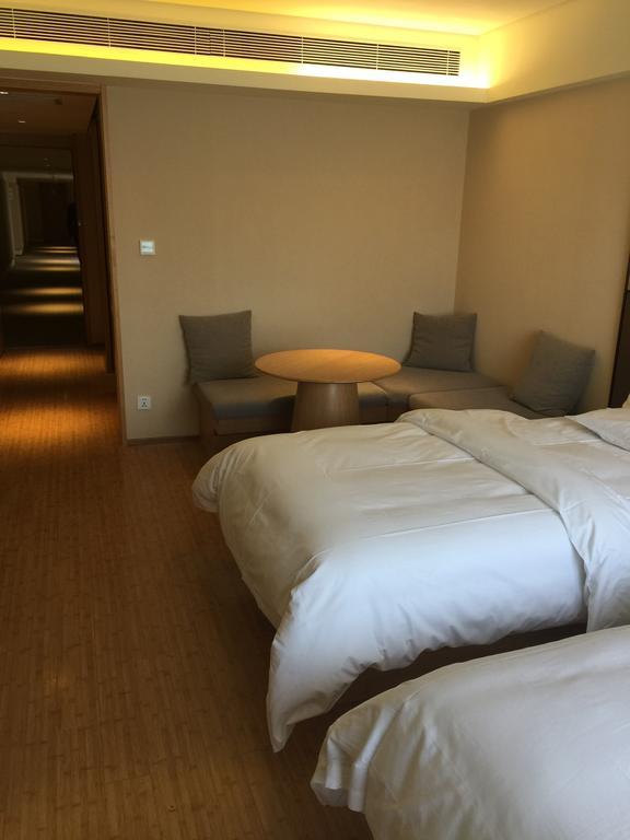 Ji Hotel Jinan Quancheng Square Δωμάτιο φωτογραφία